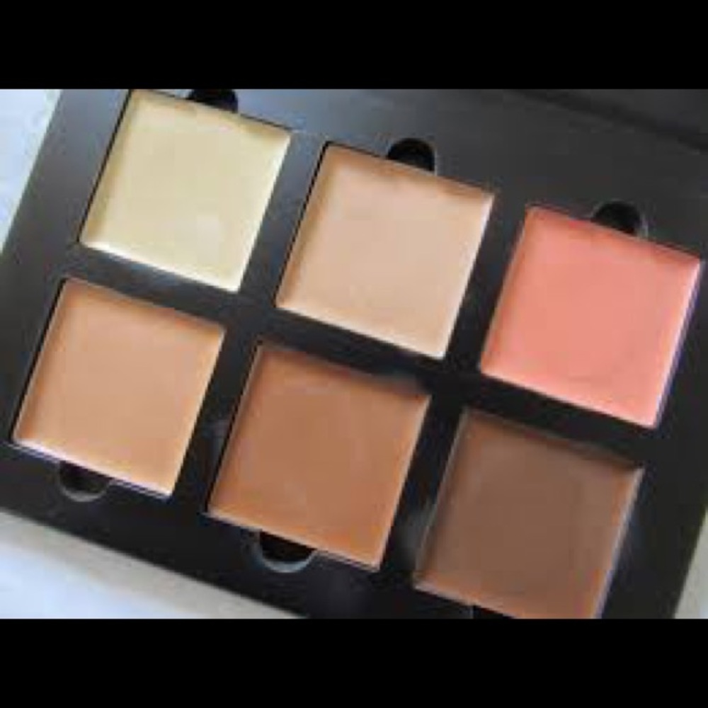 Anastasia Beverly Hills Cream Coutour Kit